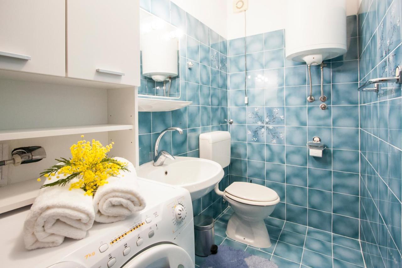 Apartment Nola By Rent Istria Poreč Exteriör bild