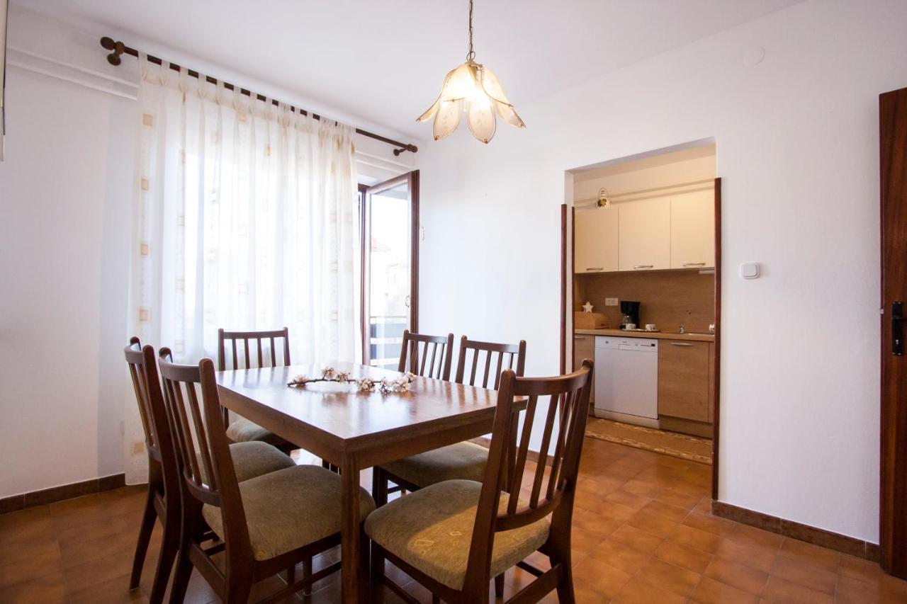 Apartment Nola By Rent Istria Poreč Exteriör bild