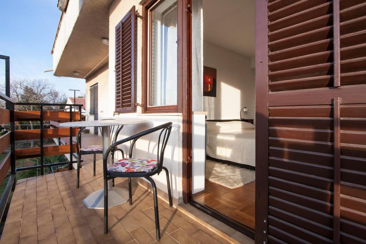 Apartment Nola By Rent Istria Poreč Exteriör bild
